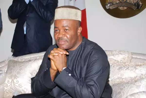 Alleged N10B Fraud: EFCC Confronts Akpabio With Evidence Of Transactions